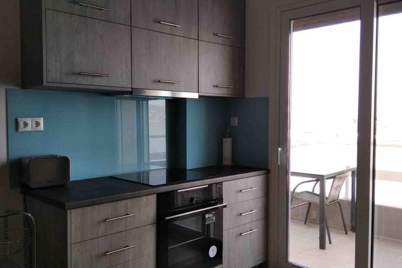 Beach Retreat In Town Corinth ภายนอก รูปภาพ