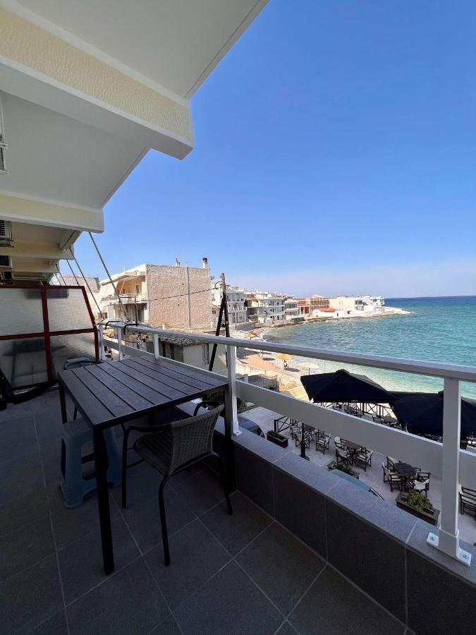 Beach Retreat In Town Corinth ภายนอก รูปภาพ