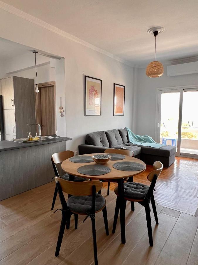 Beach Retreat In Town Corinth ภายนอก รูปภาพ