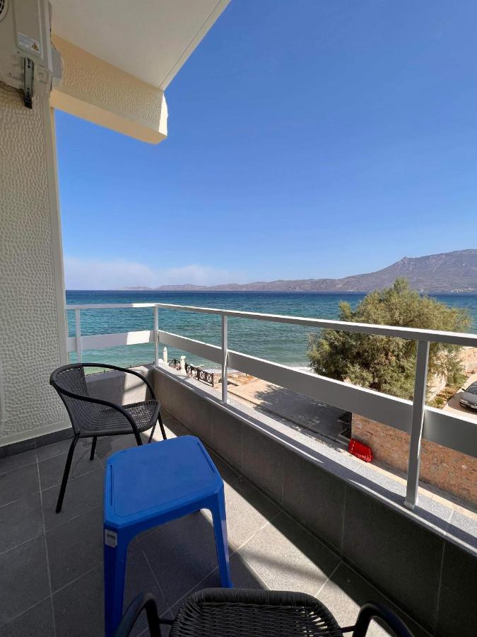 Beach Retreat In Town Corinth ภายนอก รูปภาพ